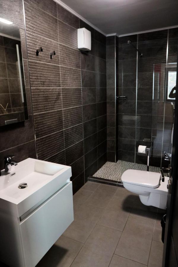Hr Apartmanhaz 埃格尔 外观 照片