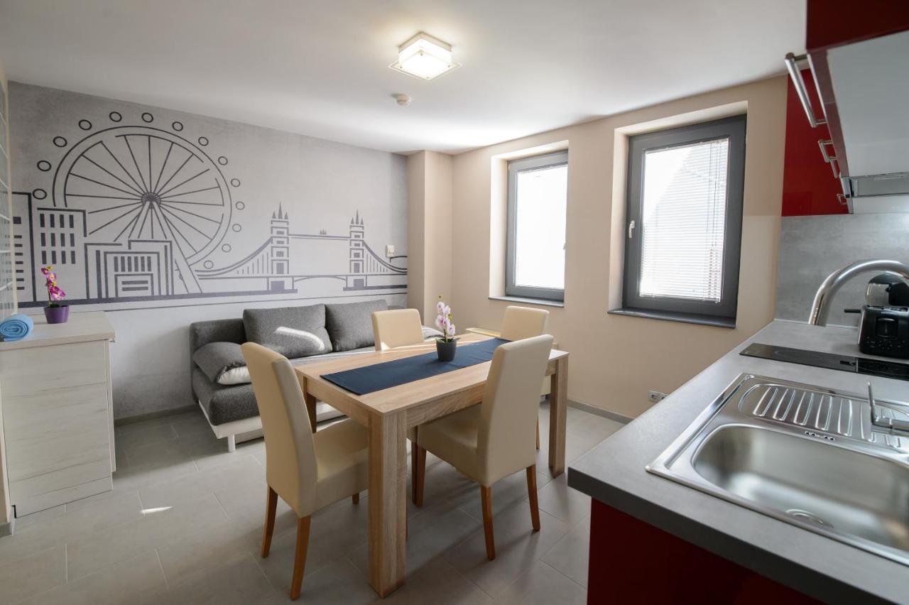 Hr Apartmanhaz 埃格尔 外观 照片