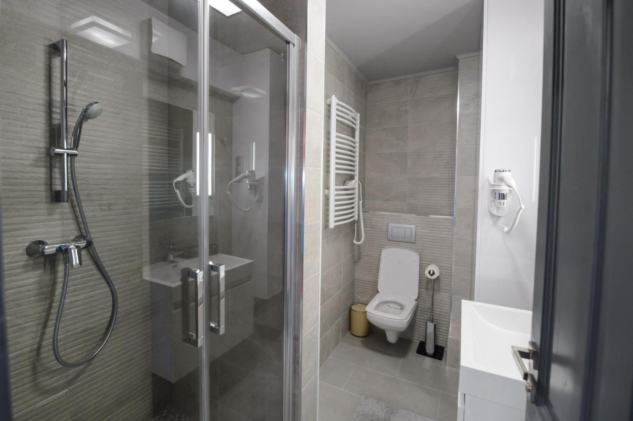 Hr Apartmanhaz 埃格尔 外观 照片