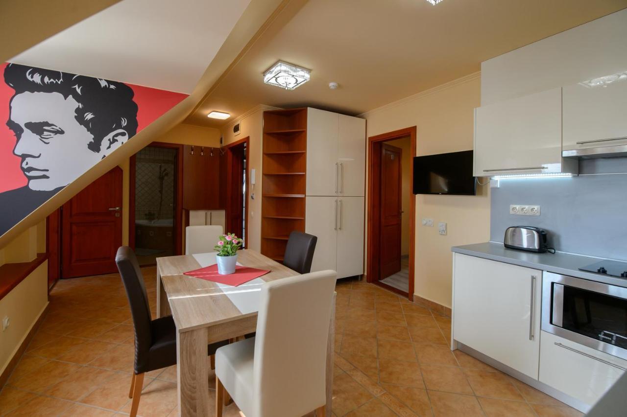 Hr Apartmanhaz 埃格尔 外观 照片